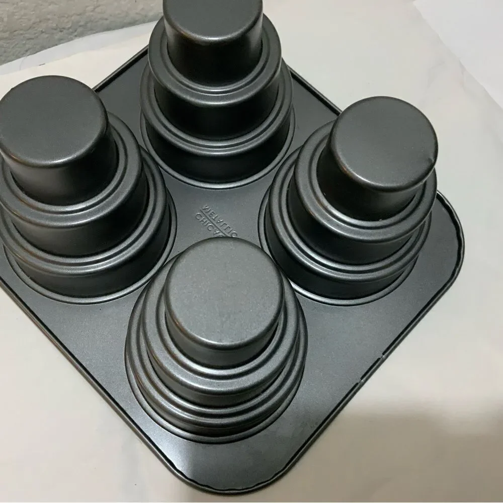 Chicago Metallic Professional Heavy Duty Multi-Tier Cake Pan Makes 4 Little Cake